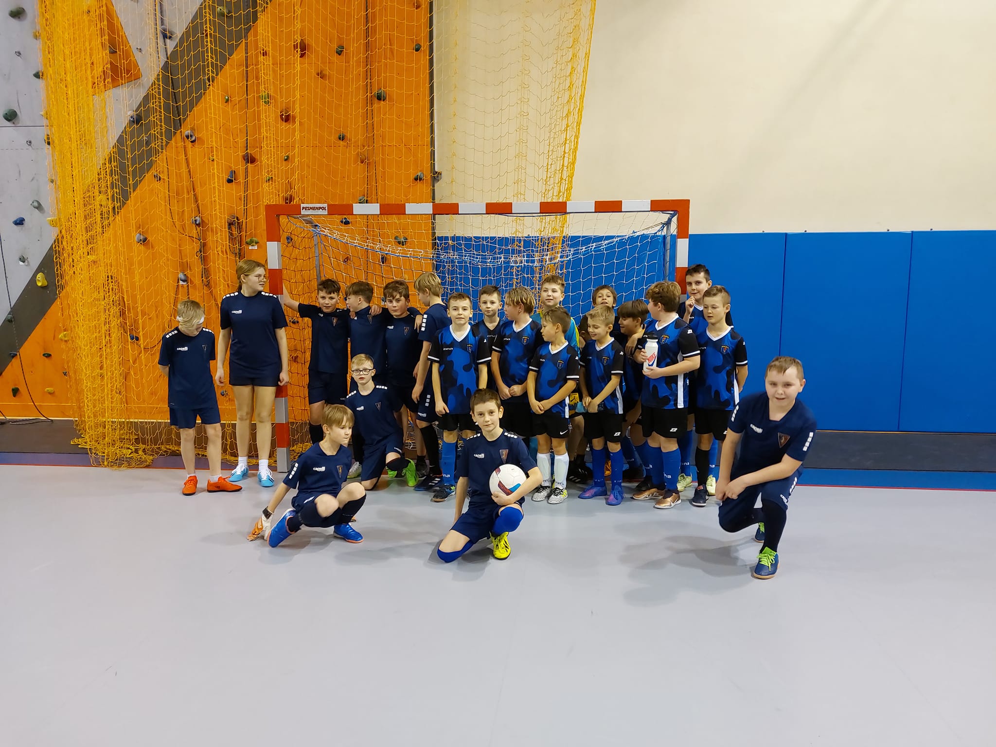 pogo-szczecin-football-schools-p-oty-rozegra-a-kolejny-test-mecz